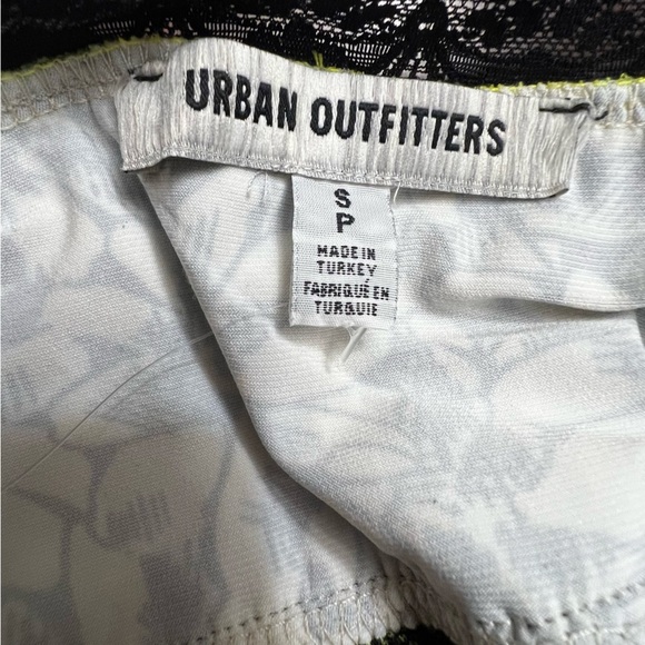 Urban Outfitters Olivia mesh midi dress neon Green Yellow black lace trim - Picture 7 of 8